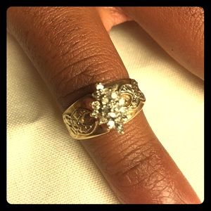 10k yellow gold 16 diamond cluster ring