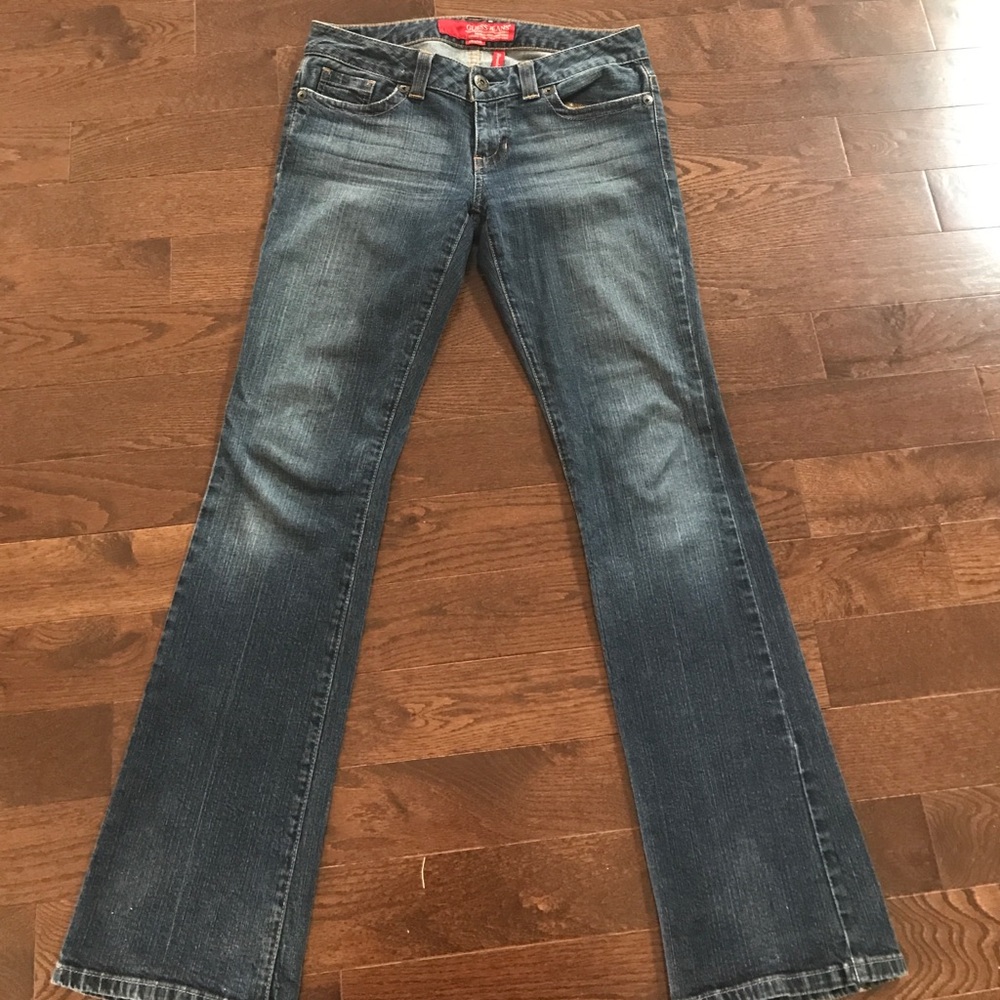 GUESS Jeans