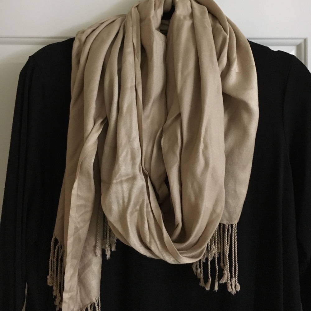 Tan Jones New York Scarf