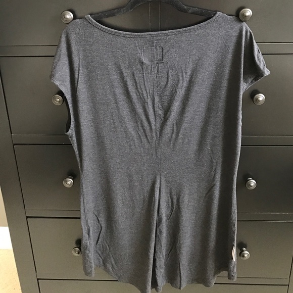 NWOT UGG t-shirt - Picture 2 of 2