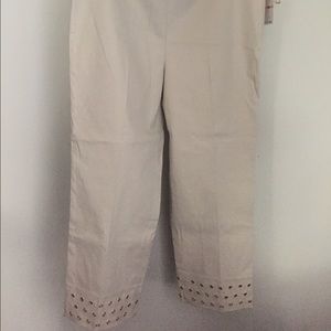 Jones New York signature collection crop pants