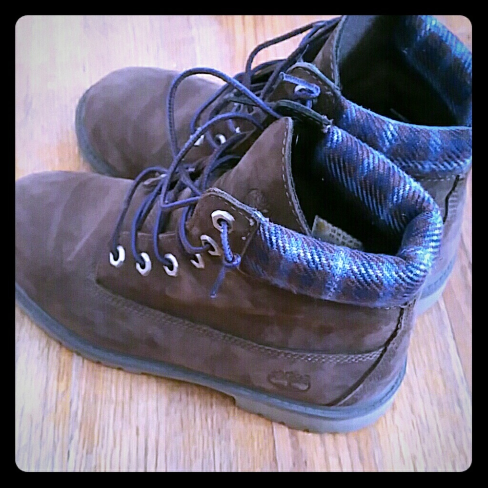 Timberland boots(on hold for @lillylaray)