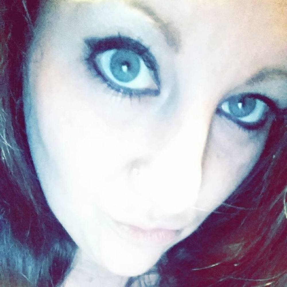 Meet your Posher, Pamela