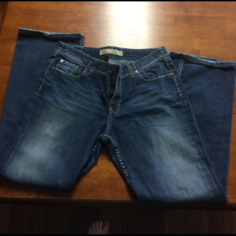 Buckle Jeans