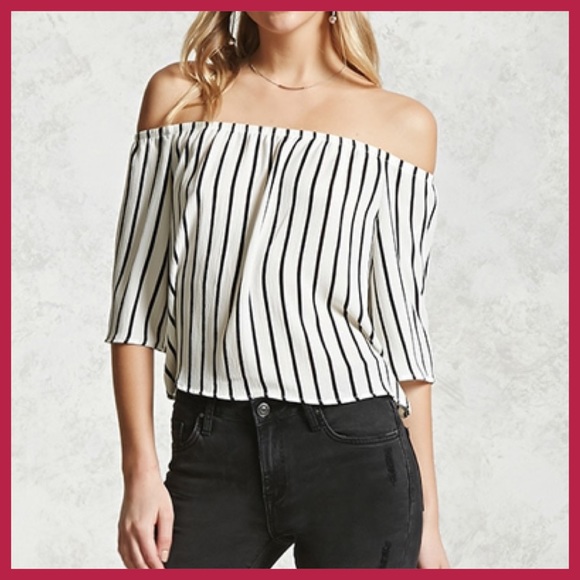 💋🎀 ONLY ONE LEFT!!!!OFF The SHOULDER TOP🎀💋 - Picture 3 of 4