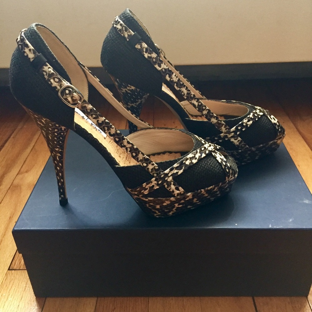 Oscar de la Renta- Elaphe/ Straw Open-Toe Heels ❤
