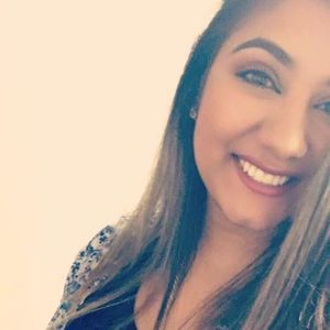 Meet your Posher, Damaris