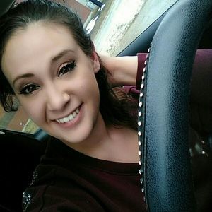 Meet your Posher, Jocelyn