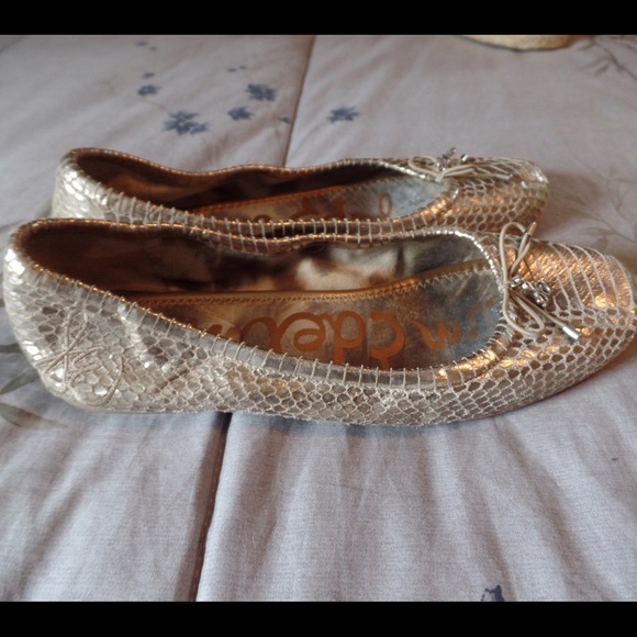 SAM EDELMAN | Gold Snakeskin Felicia Ballet Flats - Picture 2 of 7