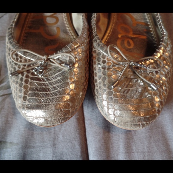 SAM EDELMAN | Gold Snakeskin Felicia Ballet Flats - Picture 4 of 7