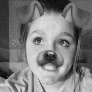 Meet your Posher, Makayla