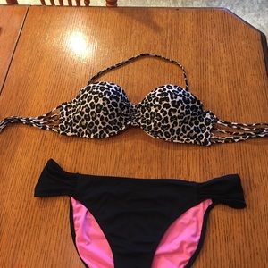 Size LARGE swim suit set