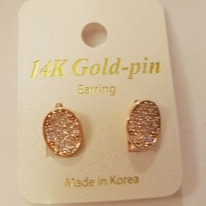 14k Stud earrings