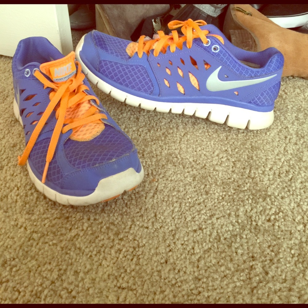 Nike gym shoes size 8.5