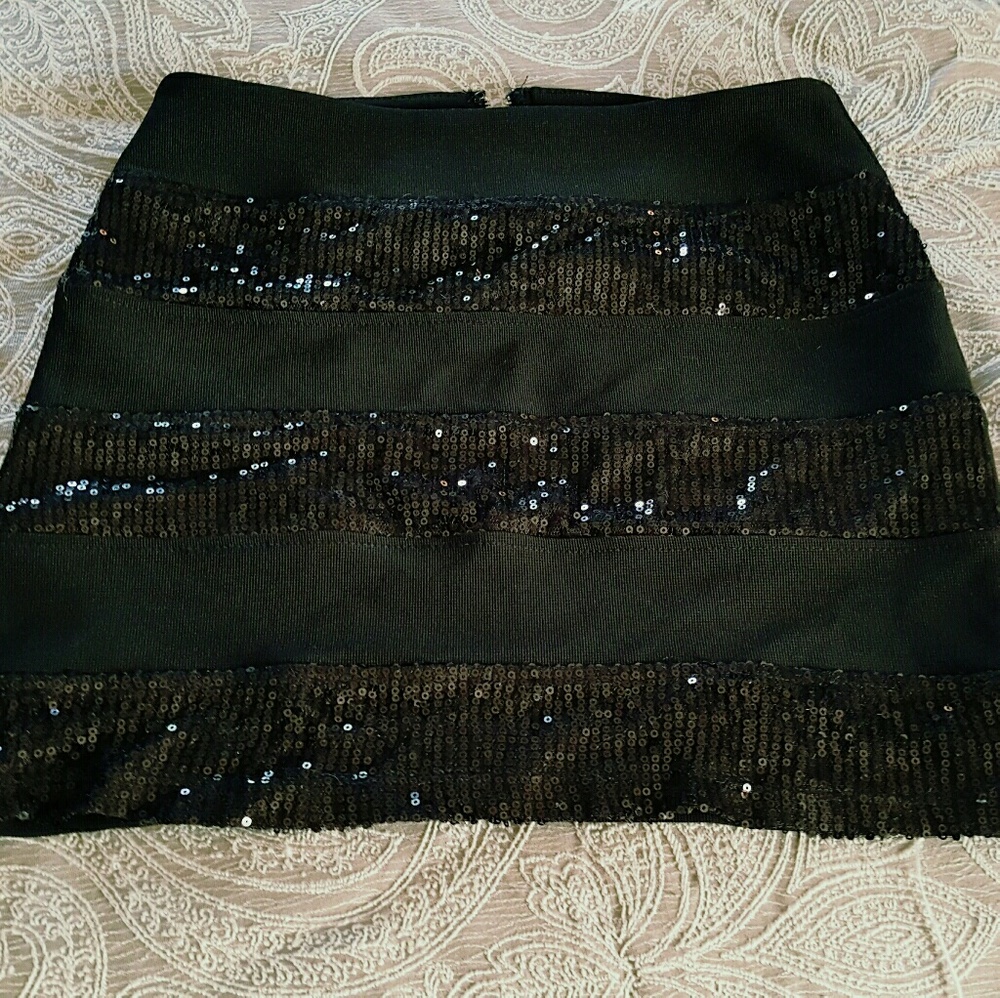 Forever 21 Black Sequin Body Con Skirt
