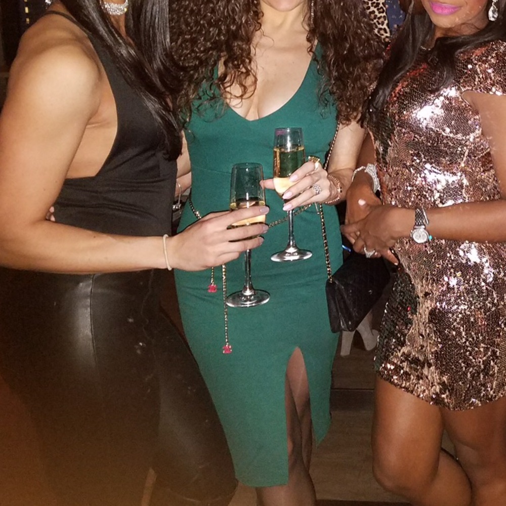 Green bodycon halter dress 💚