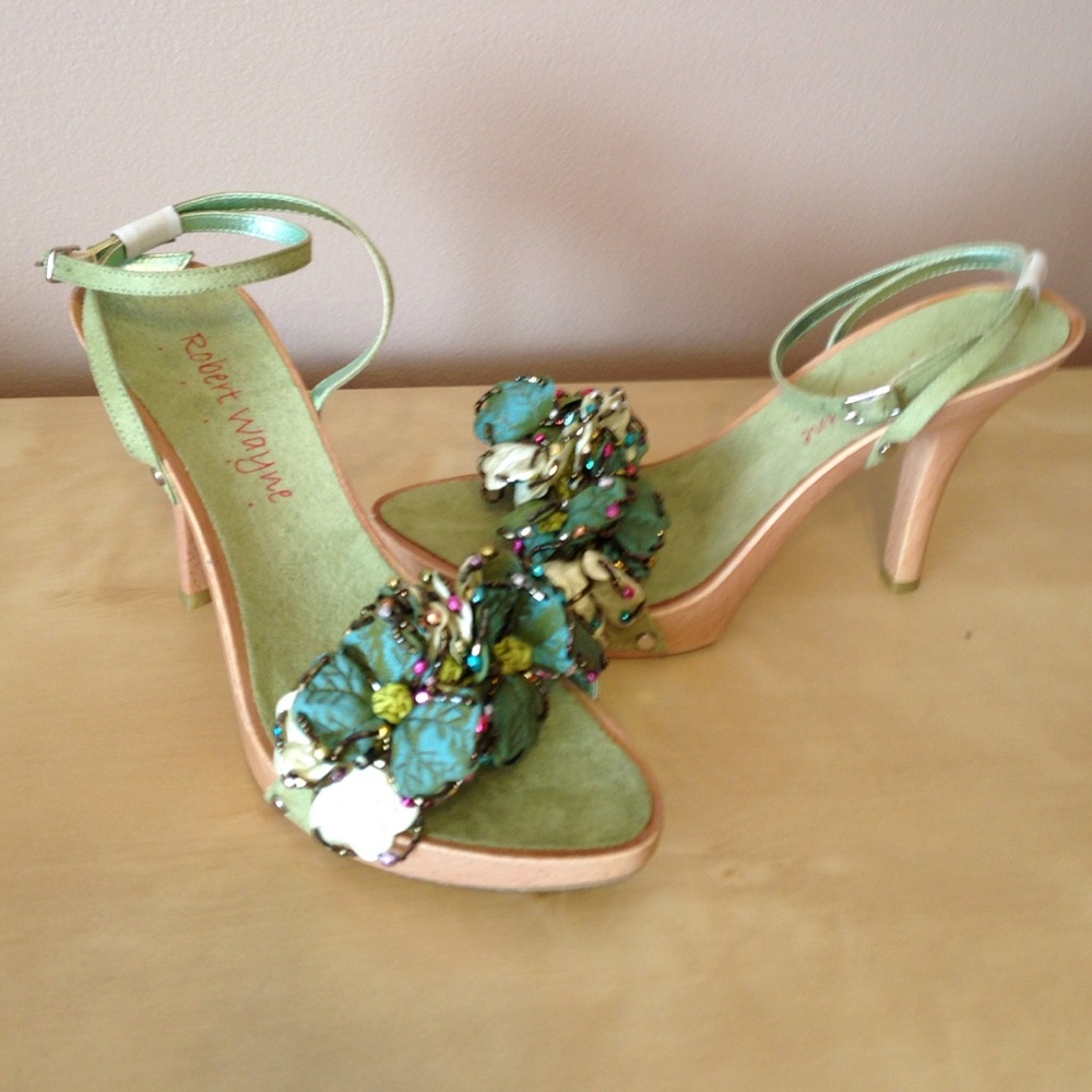 Brand new never worn mint green suede heels