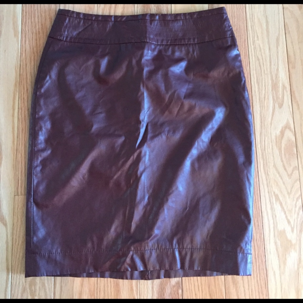 The Limited burgundy faux leather skirt. Size 4.