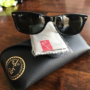 Ray Ban New Wayfarer NWOT