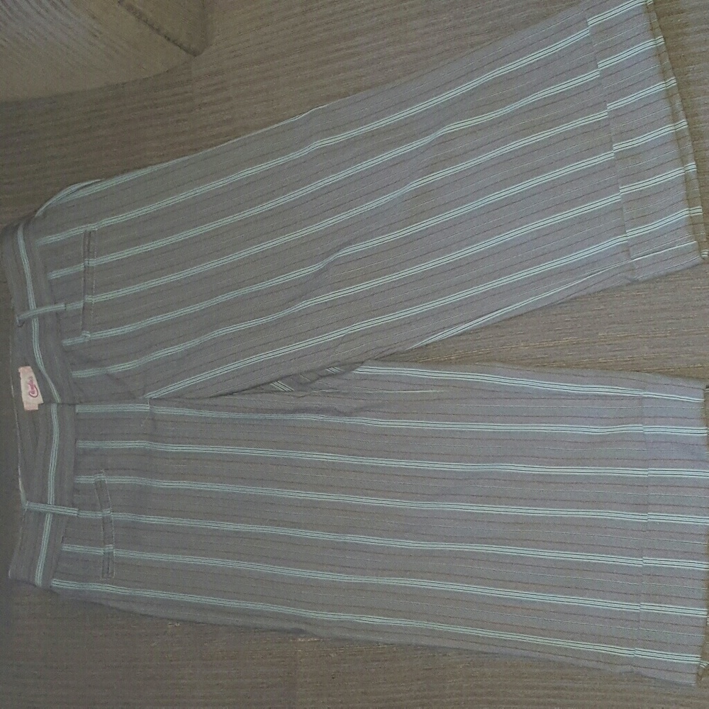 Candie's Capri suit bottoms