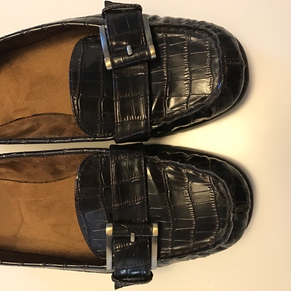 Aerosols A2 - Brown Faux Croc Flats - NWOT - Picture 2 of 8