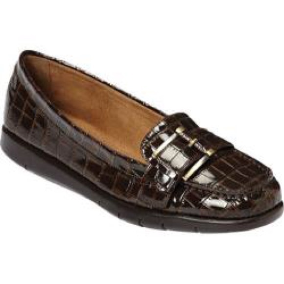 Aerosols A2 - Brown Faux Croc Flats - NWOT - Picture 6 of 8
