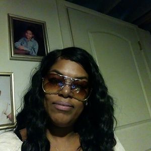 Meet your Posher, Sherry