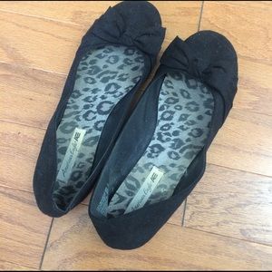 🎉JUST REDUCED🎉 Black AE Ballet Flats