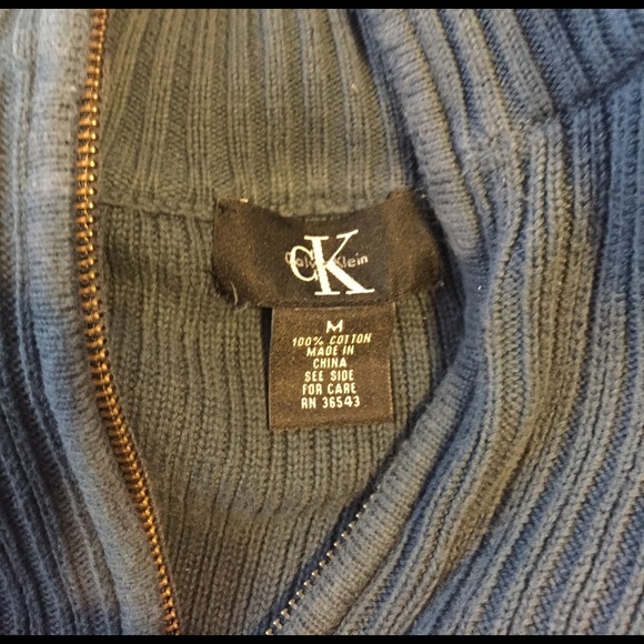 Calvin Klein sweater - Picture 2 of 2