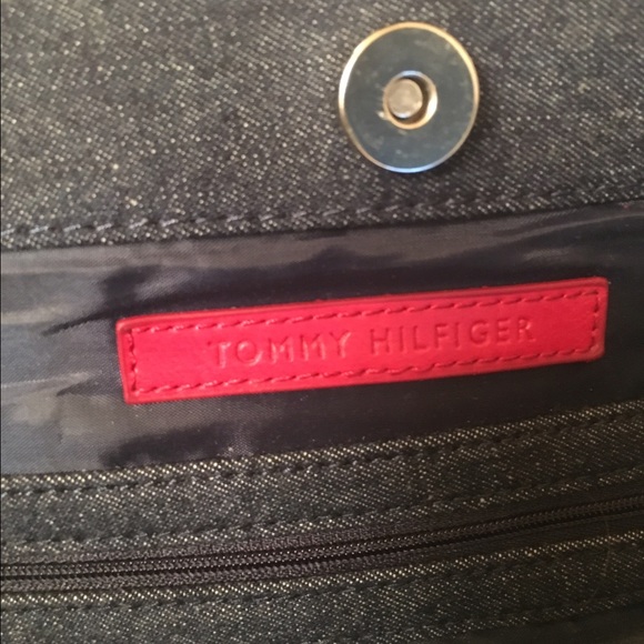 Tommy Hilfiger American Classics Purse - Picture 4 of 6