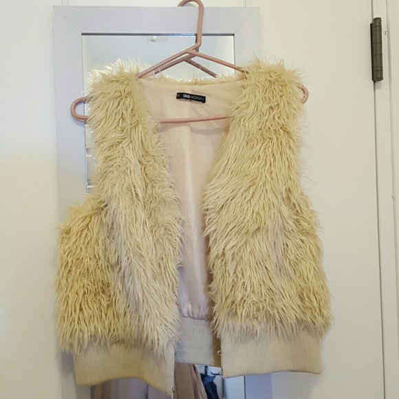 Faux fur vest - Picture 1 of 1
