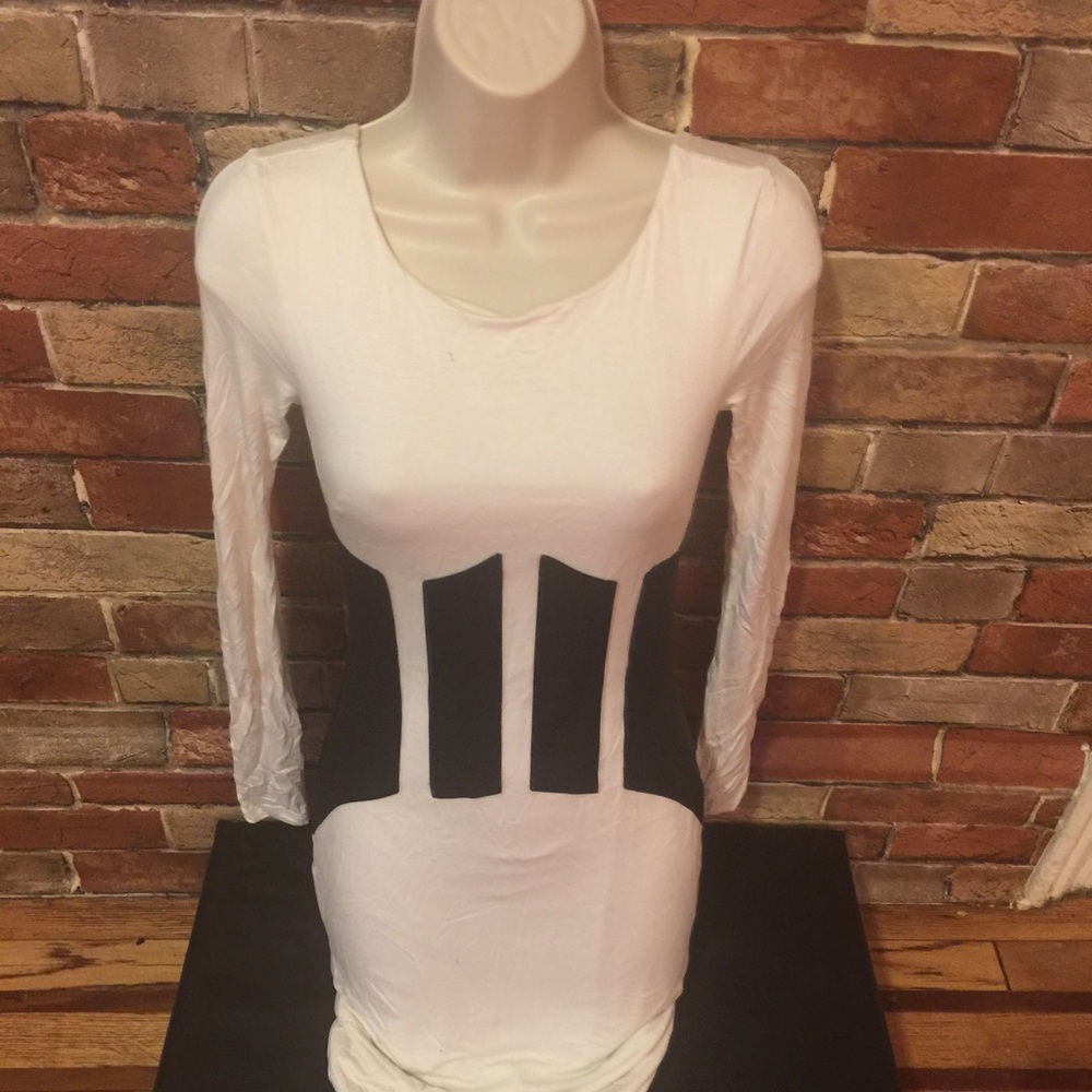 Bebe dress in Xs