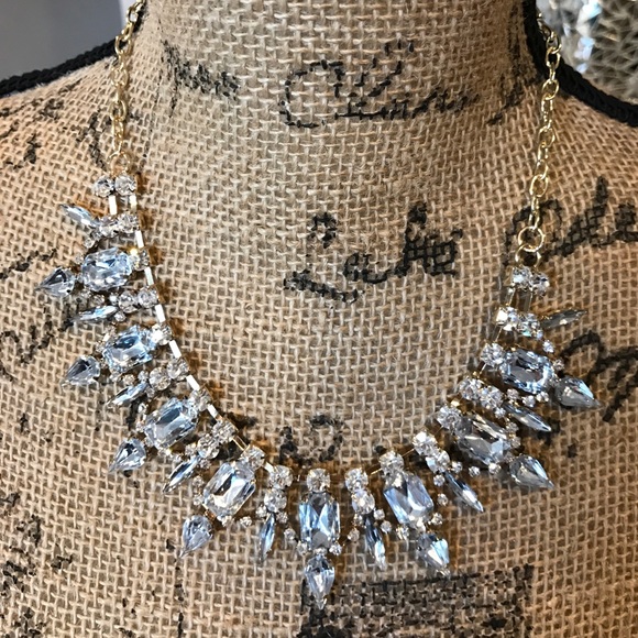 Periwinkle by Barlow Necklace Set New with tag - Picture 4 of 7