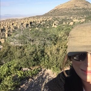 Meet your Posher, Julie