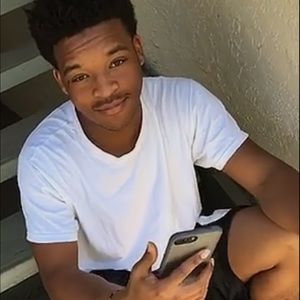 Meet your Posher, Charles