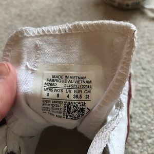 White low top converse