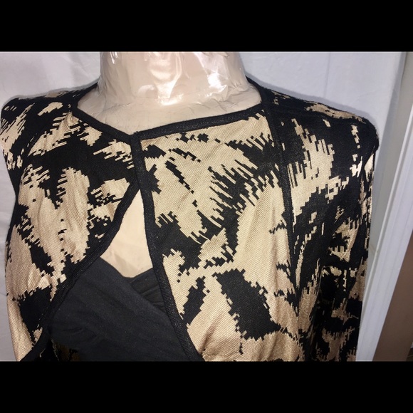 Nic and Zoe Reversible Cover Up - Picture 5 of 8