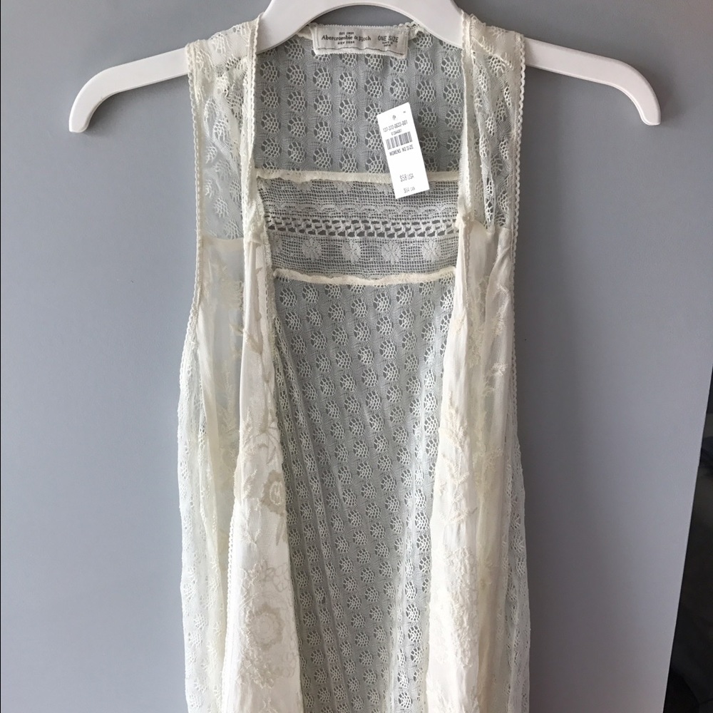 Abercrombie lace tank wrap one size