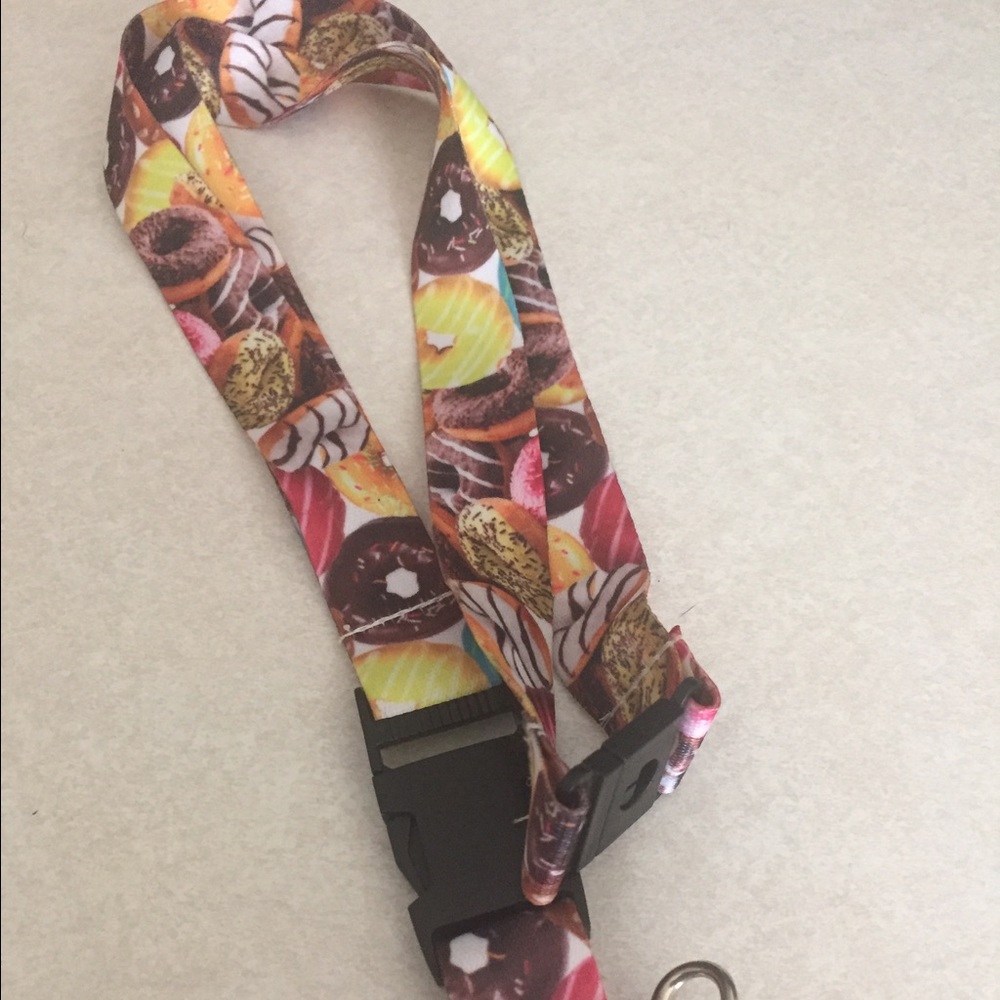 Donut lanyard