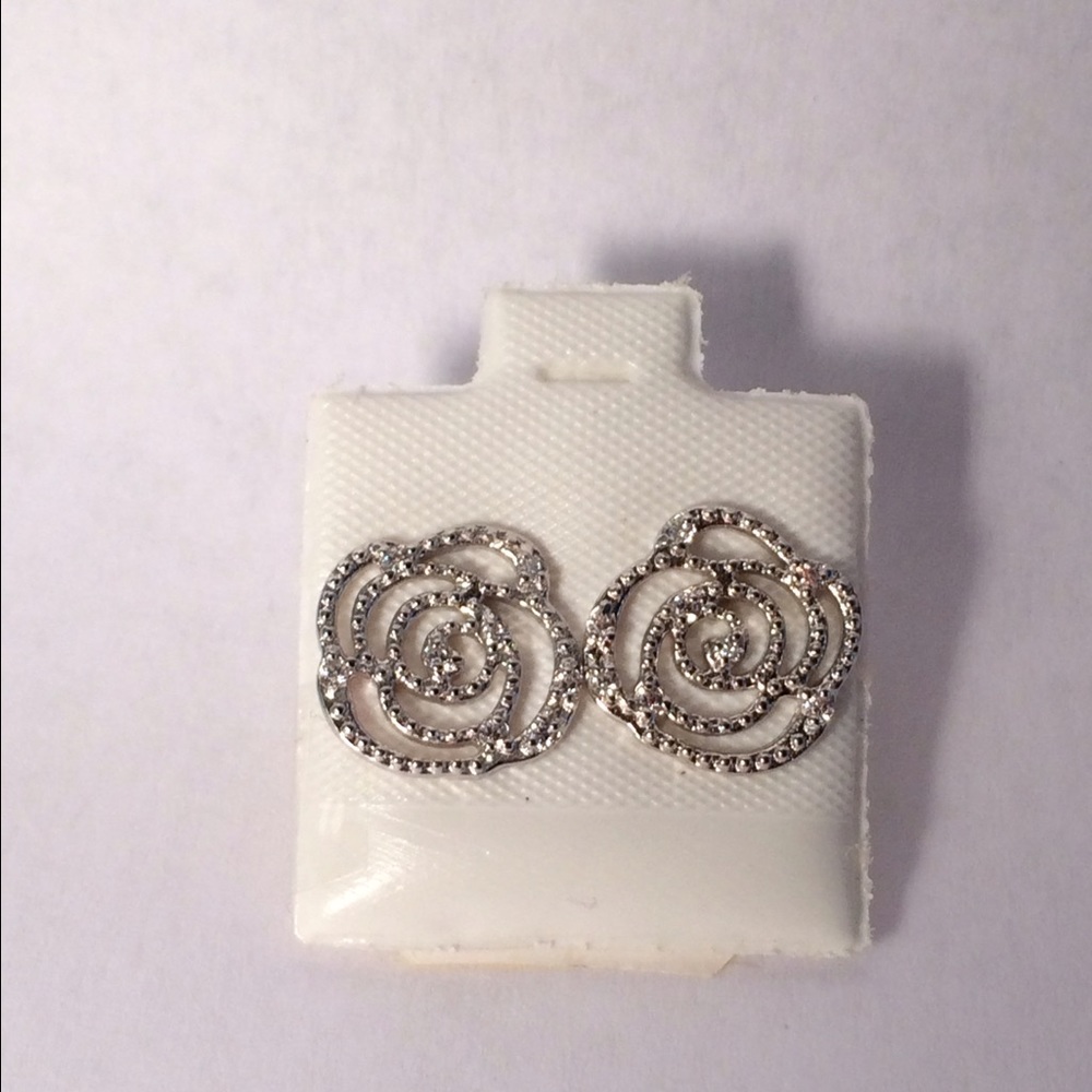 ✨NEW✨Sterling Silver Earrings