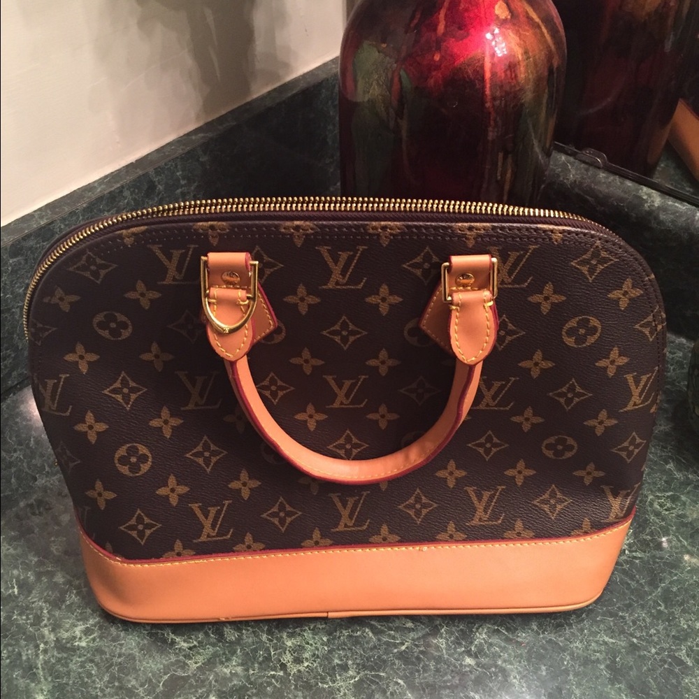 Louis Vuitton purse