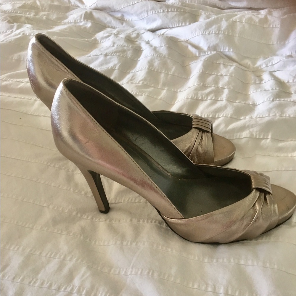 Guess heels. Pewter. Size 8