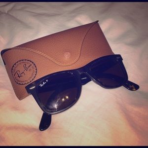 Ray-Ban 2140 Wayfarer Polarized sunglasses