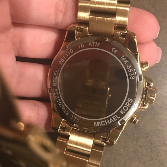 Michael Kors Gold Watch ✨ BRAND NEW ✨ main image 4