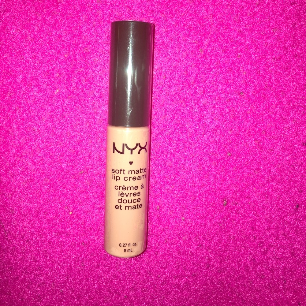 Brand New in Package NYX nude Soft Matte LipCream