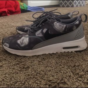 Nike air max thea shoes