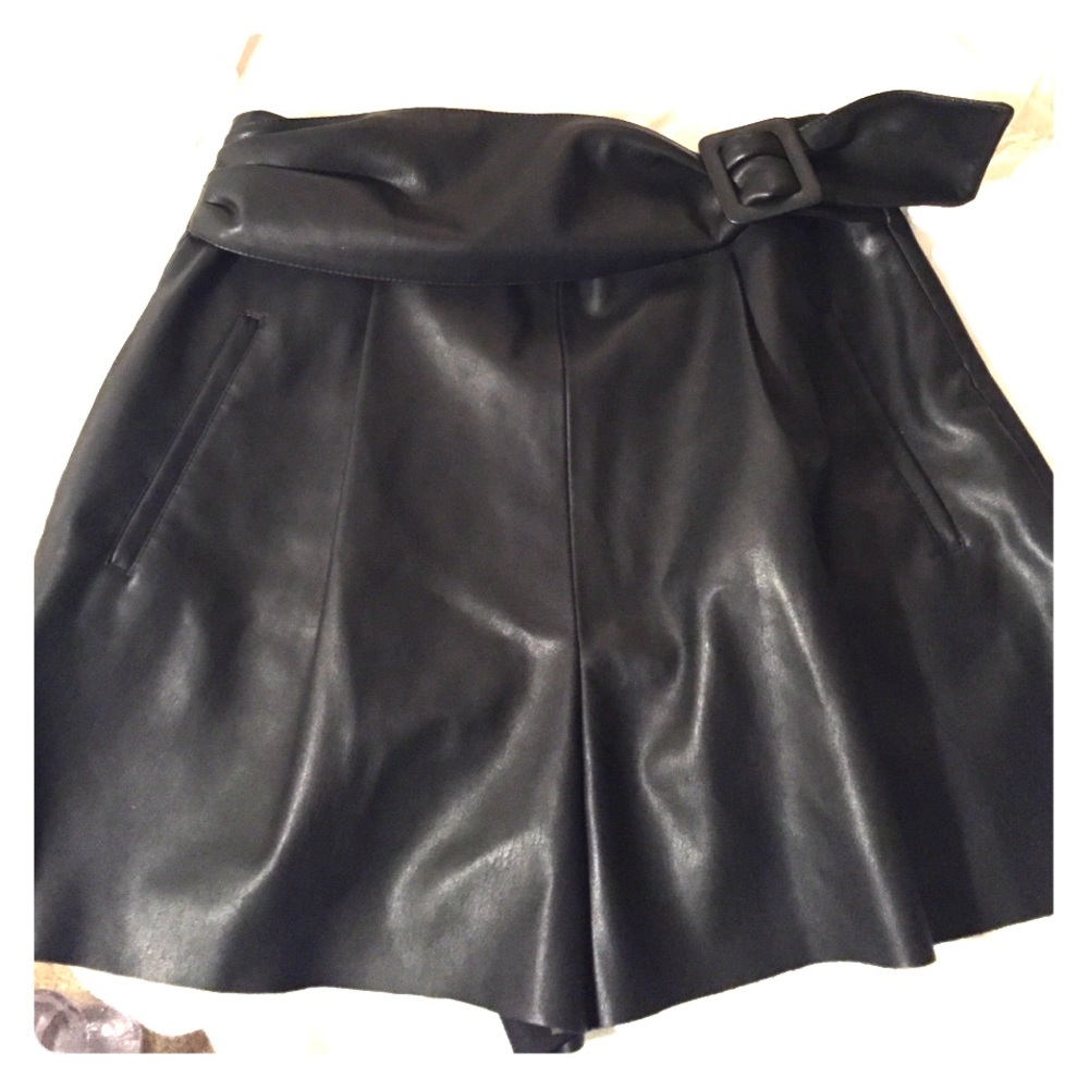 Amazing Faux Leather Shorts by Zara