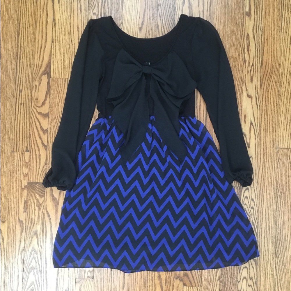 Dress with Bow On the Back