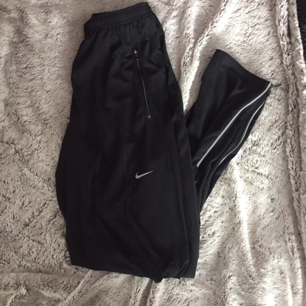 👑SOLD LOCALLY👑Nike sweat pants