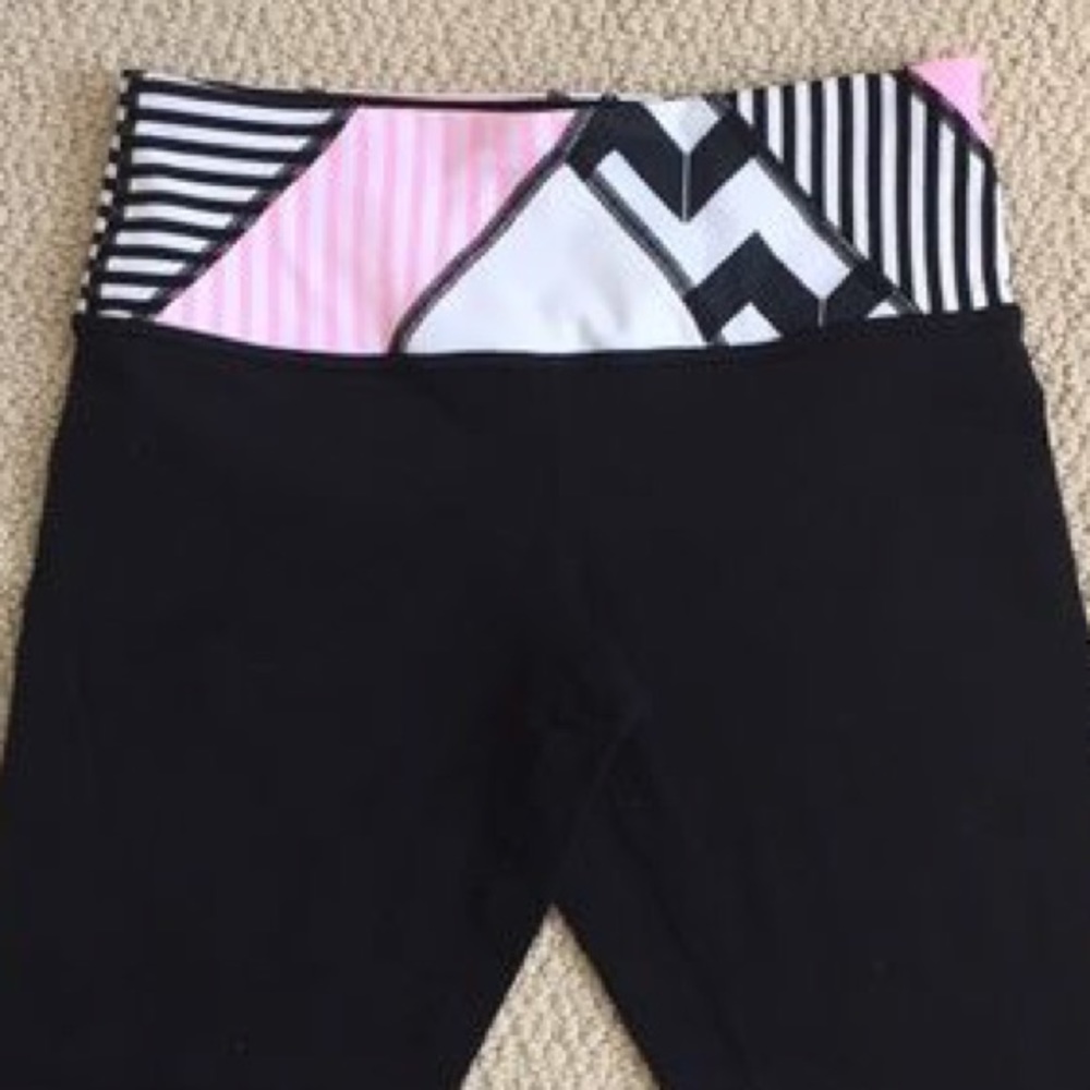 ISO Pink/Black chevron lululemon groove pant